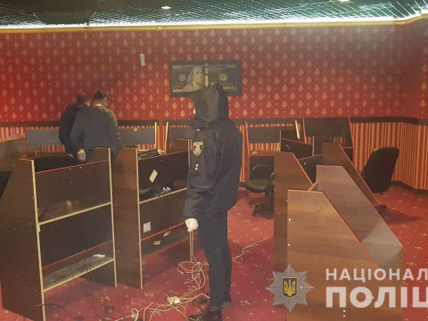 У Києво-Святошинському районі за добу поліція викрила два підпільні гральні заклади