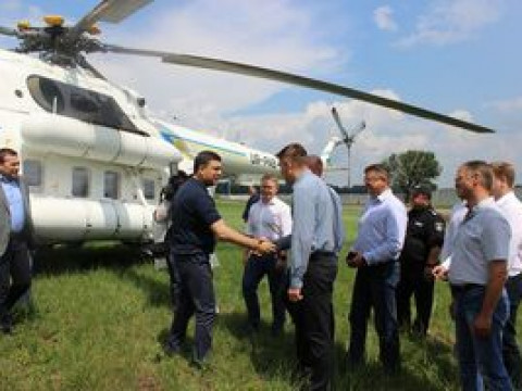 Гройсман на гелікоптері прилетів до депутата Київоблради Цвика