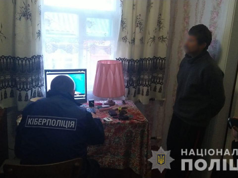 На Київщині чоловік ґвалтував неповнолітніх доньок для зйомок порно (ФОТО, ВІДЕО)