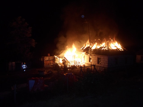 У Миронівці пожежа ледь не вбила жінку з двома дітьми (ФОТО)
