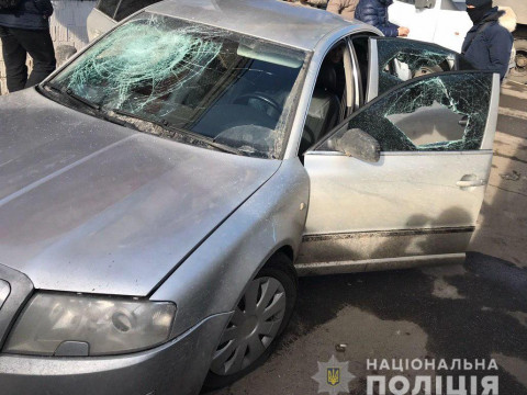 Під Києвом група іноземців обікрала автомобіль (ФОТО)