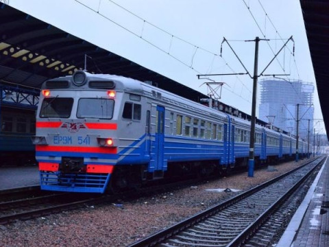 У Броварах проводять опитування щодо нового маршруту електропотяга "Київ - Бровари - Київ"