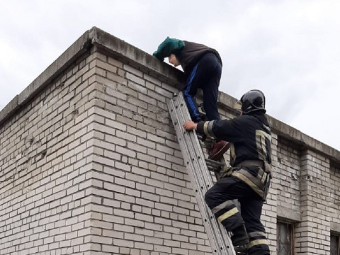 Білоцерківські пожежники врятували дитину