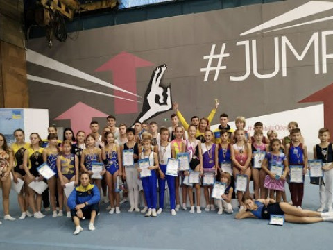 Спортсмени з Київщини здобули срібло на чемпіонаті зі стрибків на батуті (ФОТО)