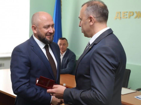 Екссекретар Бучанської міськради отримав відомчу нагороду за успішні переговори з терористом біля Кабміну (ФОТО)