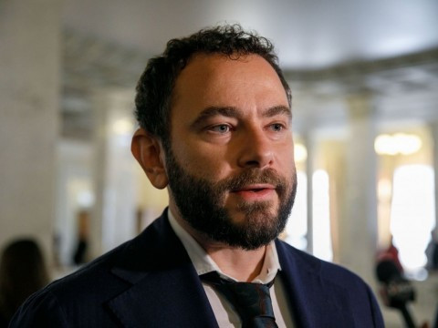 Під посольством США зібралися "прихильники" нардепа від Київщини Дубінського (ВІДЕО)