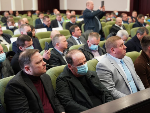 Київська облрада виділила на захист медиків Київщини майже 20 млн грн