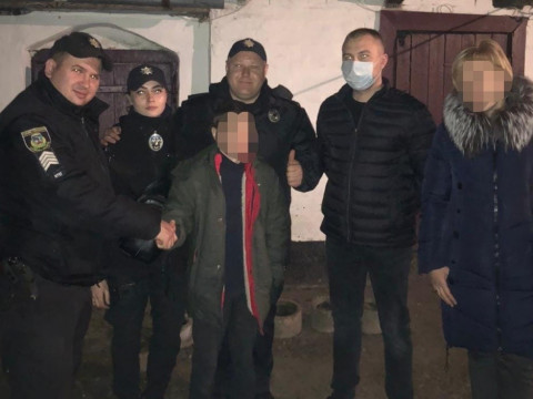 Білоцерківські патрульні повернули додому хлопчика, який "пішов погуляти"