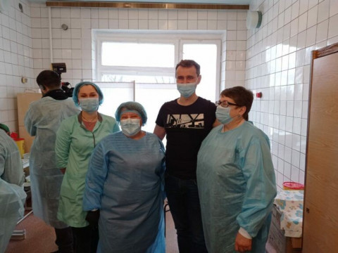 Щеплення від коронавірусу в одній із лікарень Київщини отримав Віктор Ляшко (ФОТО)