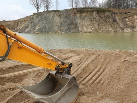Під Вишгородом підприємство мало облаштувати парк, але замість цього видобуває пісок (ВІДЕО)