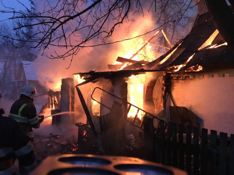 На Сквирщині вщент згорів приватний житловий будинок