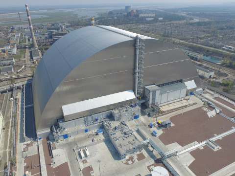  У Чорнобильській АЕС з’явилося нове укриття (ФОТО, ВІДЕО)