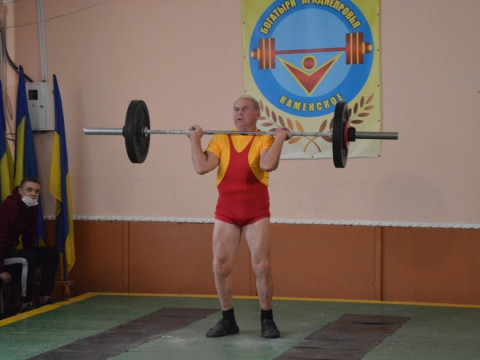 90-річний важкоатлет з Бориспільщини встановив світовий рекорд (ФОТО)