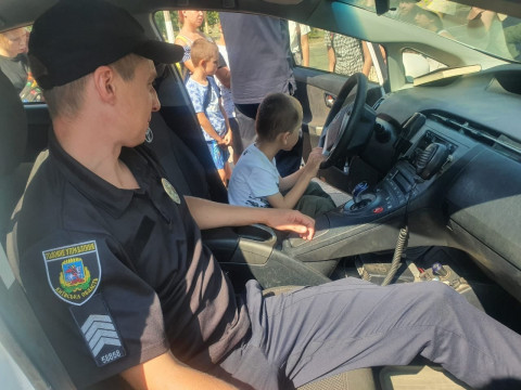 У Славутицькому відділі поліції пройшов День відкритих дверей для дітей (ФОТО)