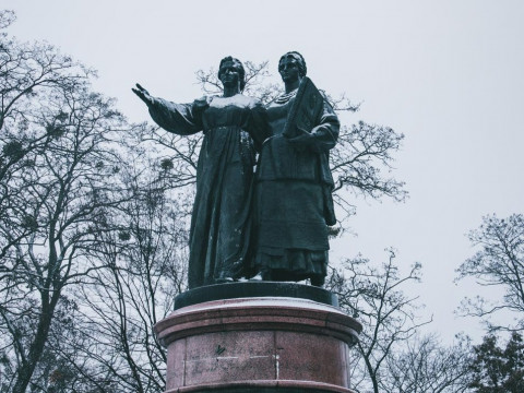 Із пам’ятника в Переяславі прибрали напис про "єдність" з росіянами