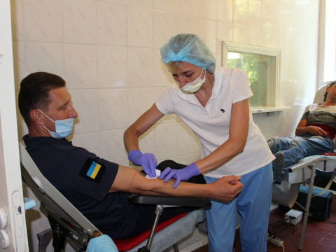 Мешканці Ставища долучилися до акції "Здай кров – врятуй життя" (ФОТО)