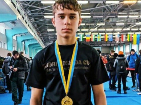 Зональний чемпіонат України з греко-римської боротьби підкорив спортсмен із Миронівки (ФОТО)