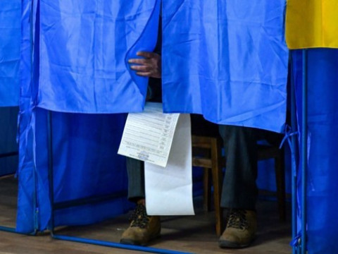 Добре забуте старе: хто зможе "зробити" фаворитів виборів на Київщині