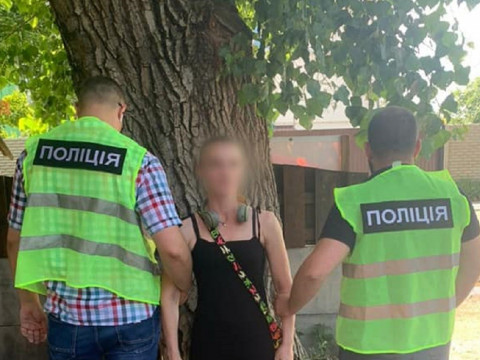У Гостомелі жінка продавала місцевим жителям наркотики (ФОТО)