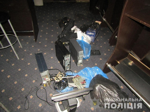 У Борисполі правоохоронці "накрили"  нелегальний гральний заклад (ФОТО)