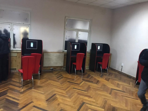 У Баришівці правоохоронці викрили підпільний гральний заклад (ФОТО)