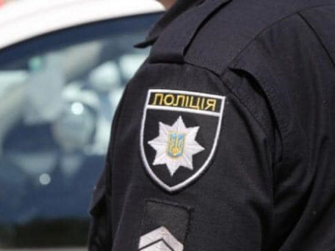 Патрульні Бориспільщини врятували непритомну жінку на трасі