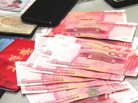 У "Борисполі" затримали чоловіка, що вербував українок у сексуальне рабство (ФОТО)