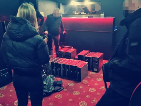 В Узині нелегально працювала гральна "контора" (ФОТО)