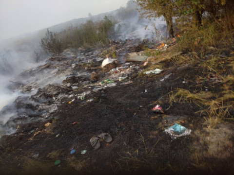 На Миронівщині ліквідація загорання смітника тривала майже добу (ФОТО)