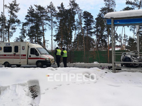 Під Києвом у серйозній ДТП загинуло два водія (ФОТО)