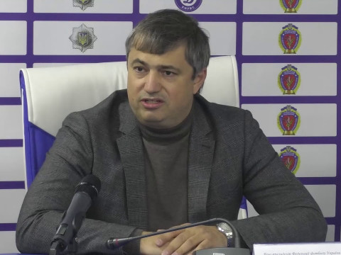 На Київщині НАБУ обшукало будинок звинувачуваного в "тітушководстві" віце-президента Федерації футболу 