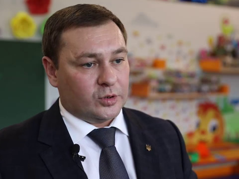 Скандальний депутат Таможній із Бучі зняв свою кандидатуру на виборах до Верховної Ради 