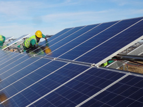 У Славутичі на дахах планують розмістити три сонячні електростанції (ВІДЕО)