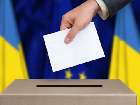 Мешканець Білої Церкви виніс бюлетень із виборчої дільниці (ФОТО)