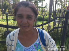 В Ірпені жебрачка вирвала з рук дівчини гаманець та втекла 
