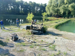 В Обухівському районі водій автомобіля  не впорався з керуванням та перевернувся 