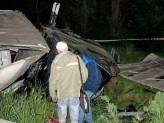 На Київщині сталася ДТП: у вантажівки лопнуло колесо (ФОТО)