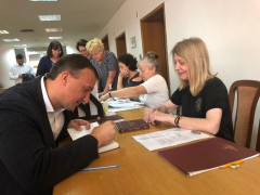 Володимир Карплюк подав свої документи до ЦВК для участі у виборах (ФОТО)