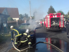 У Макарові спалахнув автомобіль