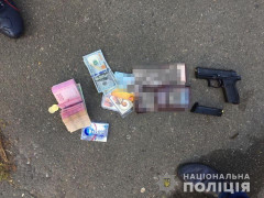 У Фастові затримали молодика за збутом зброї (ФОТО, ВІДЕО)