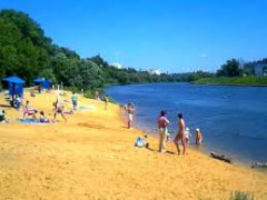 Небезпечна вода: на Київщині назвали місця де небажано купатися
