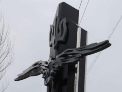 У Вишгороді відкрили пам'ятник "Мужності, честі і гідності" (ФОТО)