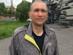 У Борисполі спіймали чоловіка, який вкрав речі з камери схову в супермаркеті 