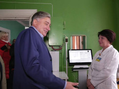 Флюорограф за мільйон: нардеп Гудзенко знову піариться на державних коштах
