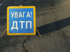 На Одеській трасі водій переїхав працівника дорожньої служби