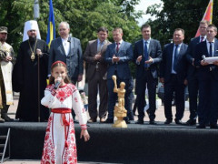 Попи та чиновники Переяслава витіснили дітей зі сцени під час концерту (ФОТО)