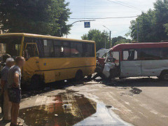 Відомі подробиці ДТП за участі маршруток у Боярці: постраждало 26 людей (ФОТО)