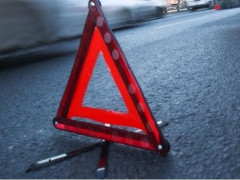 Під Києвом мопед потрапив під авто (ВІДЕО)