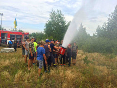 У Бородянському районі рятувальники провели для дітей майстер-клас із безпеки життєдіяльності