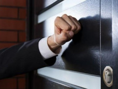 На Київщині колектори відправляють боржникам фальшиві повістки до суду